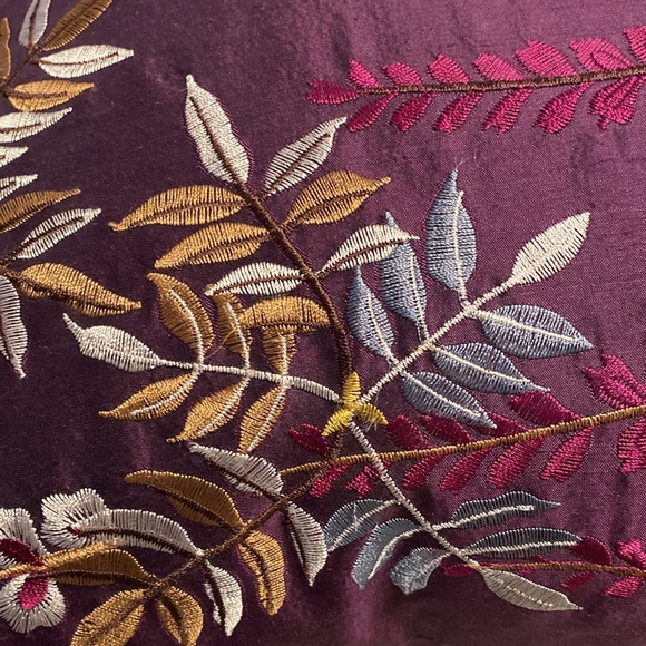 Embroidered Floral Pillow with Bird Design, 100 percent silk, down feathers - Picture 7 of 7